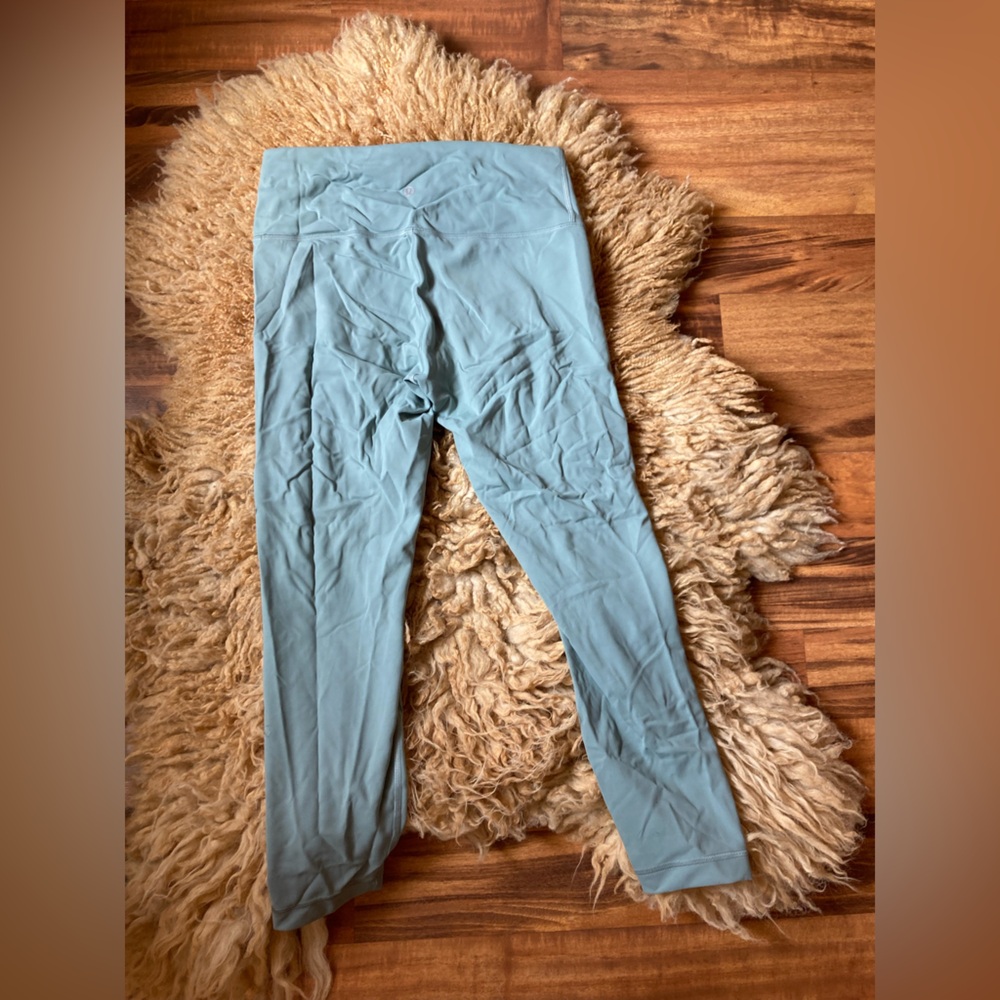Like new LuLuLemon leggings